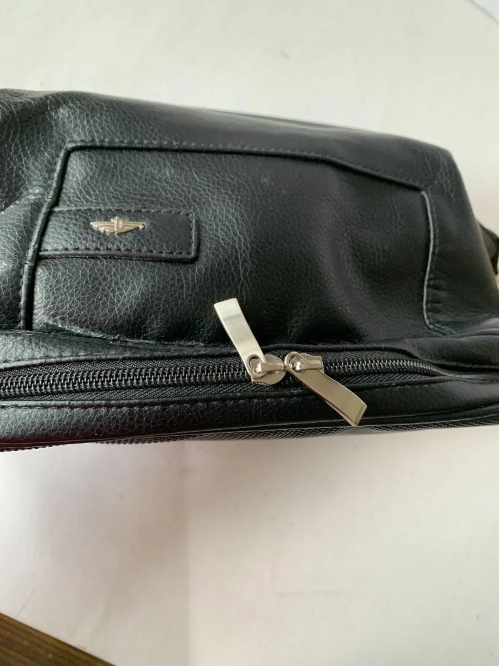 DOCKETS MENS Black Travel Toiletry Bag